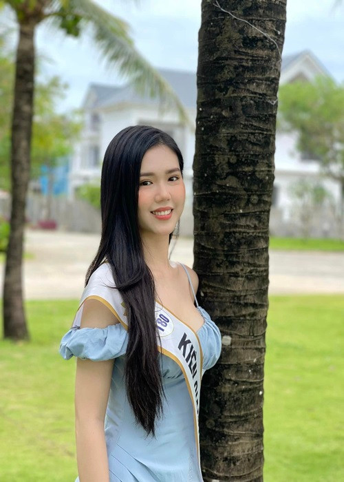 Mỹ Phụng cao 1m69, sở hữu số đo 3 vòng 86-65-89 cm. Cô hiện là ứng viên sáng giá cho vương miện Hoa hậu Du lịch Việt Nam 2022. Ảnh: FBNV