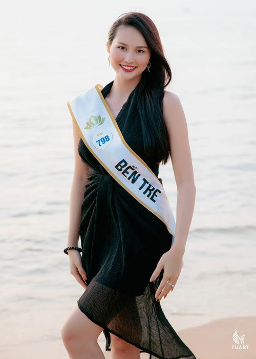 Trước khi thi Hoa hậu Du lịch Việt Nam 2022, Phương Thanh đoạt giải Á khôi 1 cuộc thi Người đẹp xứ Dừa 2019. Ảnh: FBNV