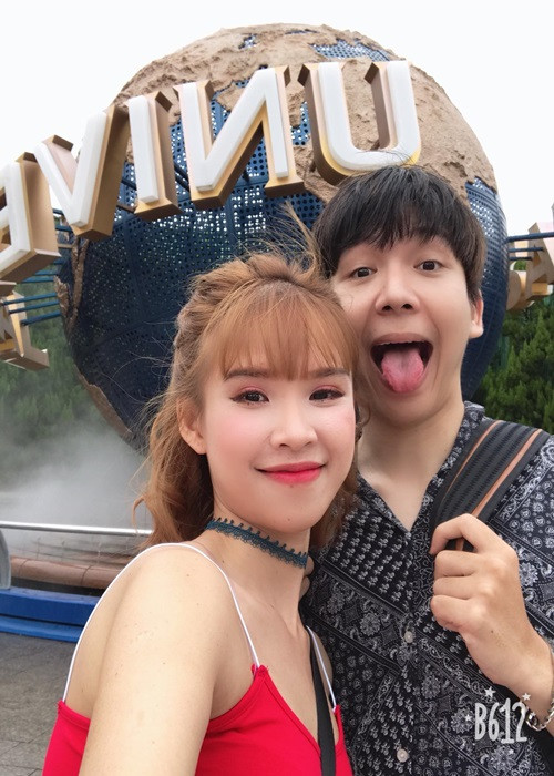 Còn Kelvin Khánh cho hay: "Khánh và My đã thống nhất, không sinh con mà sẽ sống với nhau như vậy đến già. Cuộc sống hai người hiện tại đang rất vui. Cho nên cứ sống với nhau như vậy, đến một thời điểm nào đó thấy cần có con thì cả hai sẽ tính tiếp".