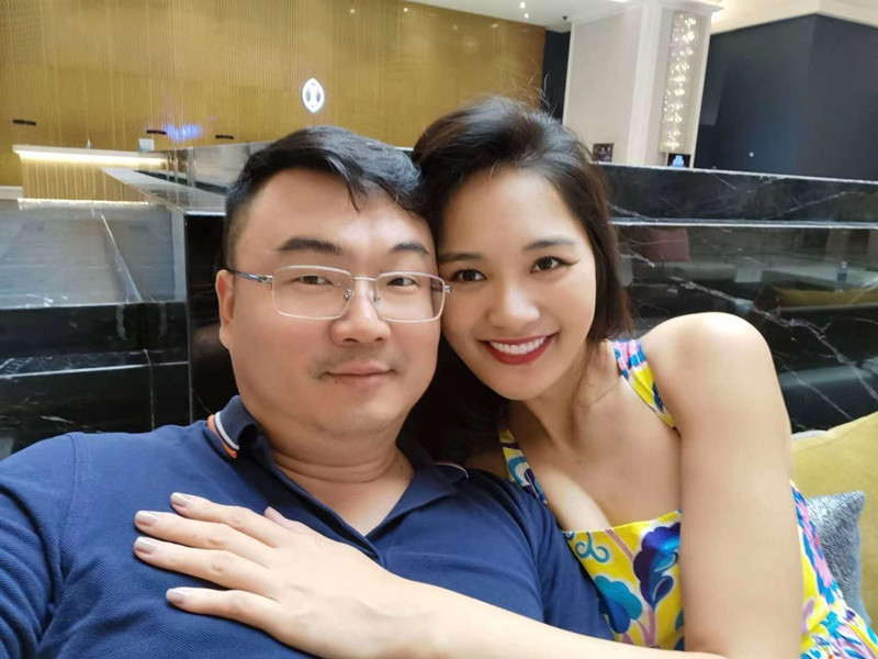 HH dep nhat chau A Huong Giang lay chong Trung Quoc gio ra sao?