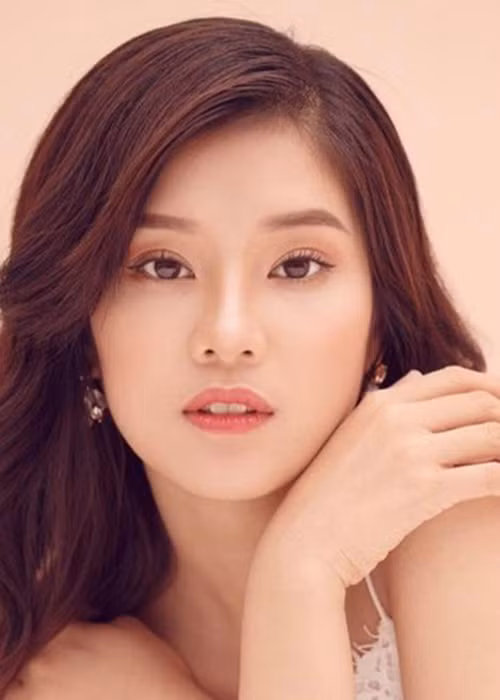 Hồi chưa nổi, Hoàng Yến Chibi có mối tình 2 tháng với Tạ Tất Thành. Ảnh: FBNV