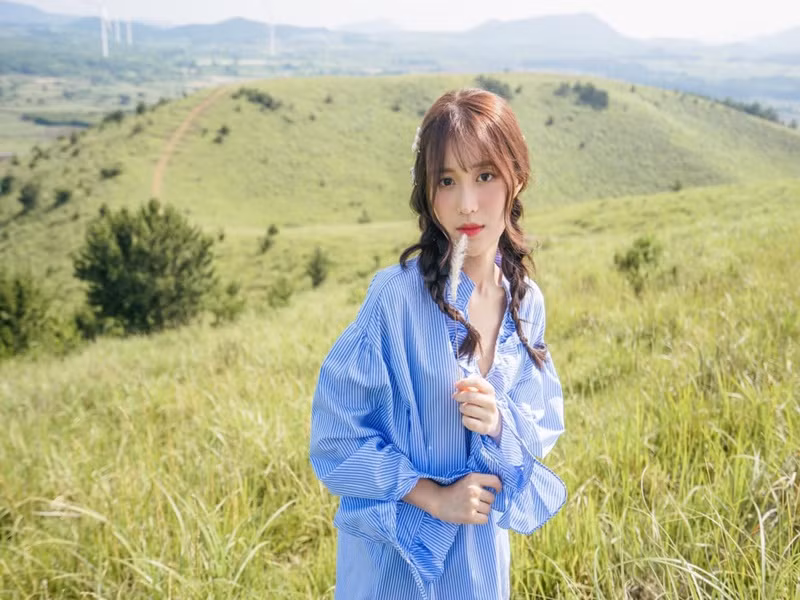 Rời Giọng hát Việt, Han Sara đầu quân cho công ty của Ông Cao Thắng - Đông Nhi. Ảnh: FBNV