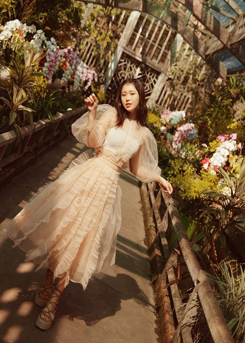 Han Sara phát hành các sản phẩm âm nhạc như “Vì yêu là nhớ”, “Tớ thích cậu”, “Đếm cừu”…Ảnh: FBNV