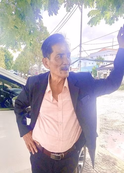 Thương Tín chỉ muốn ở nhà nghỉ ngơi, chưa đến bệnh viện kiểm tra sau sự cố. Hiện tại, sức khỏe nam diễn viên đã ổn định nhưng ông vẫn phải tĩnh dưỡng. Ảnh: VTC