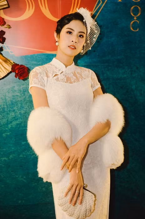 Chia sẻ về phong cách thời trang an toàn, Ngọc Hân từng cho biết, cô muốn xây dựng hình ảnh một hoa hậu "sạch".