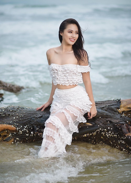 Người đẹp đang công tác tại ban Thể thao của Đài Truyền hình Việt Nam (VTV).