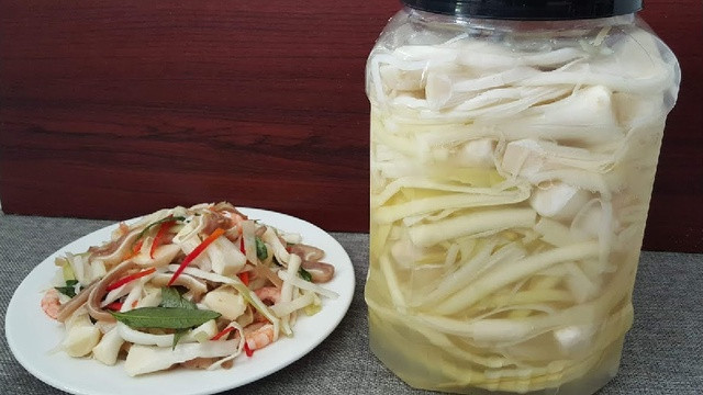 Cây mọc hoang ở ao hồ thành đặc sản, giá cao vẫn nhiều người săn - Hình 3 Cay moc hoang o ao ho thanh dac san, gia cao van nhieu nguoi san-Hinh-3