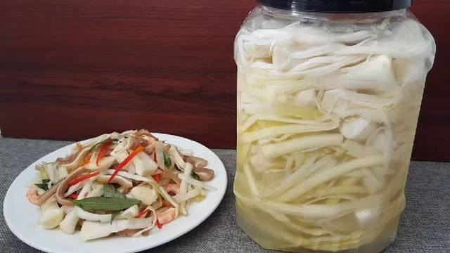 Cay moc hoang o ao ho thanh dac san, gia cao van nhieu nguoi san-Hinh-3