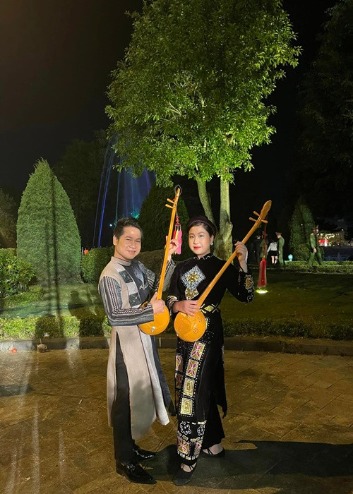 Thảo Nguyên và Tấn Đạt thừa hưởng năng khiếu nghệ thuật từ Trọng Tấn.