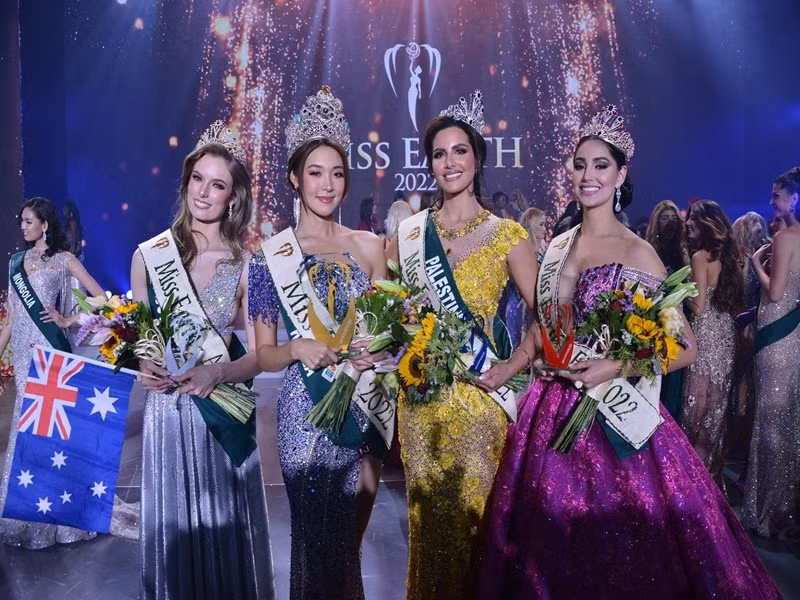 Mina Sue Choi đăng quang, danh hiệu á hậu 1, 2 và 3 lần lượt thuộc về đại diện Australia, Palestine và Colombia. Ảnh: BTC