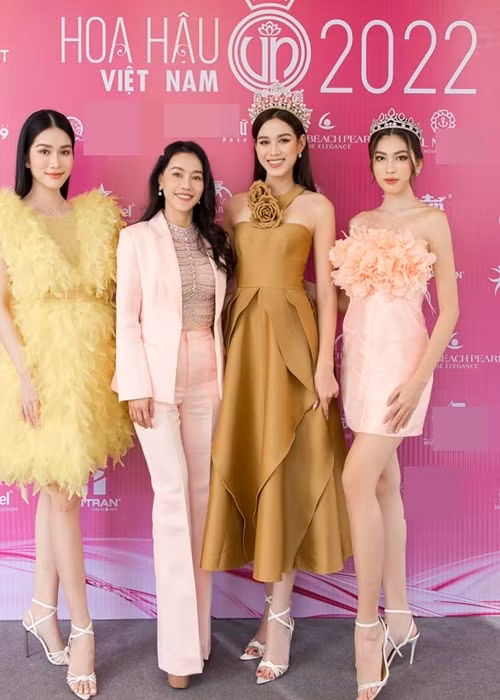 Sau Hoa hậu Thế giới 2021, Đỗ Thị Hà tiếp tục thực hiện những hoạt động trong nhiệm kỳ hoa hậu. Hiện tại, cô đồng hành cùng Hoa hậu Việt Nam 2022. Ảnh: FBNV