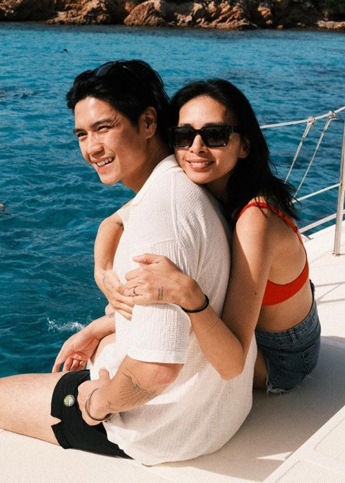 Đến tháng 7/2022, Huy Trần sang Italy hội ngộ Ngô Thanh Vân, sau đó cả hai cùng đi du lịch.