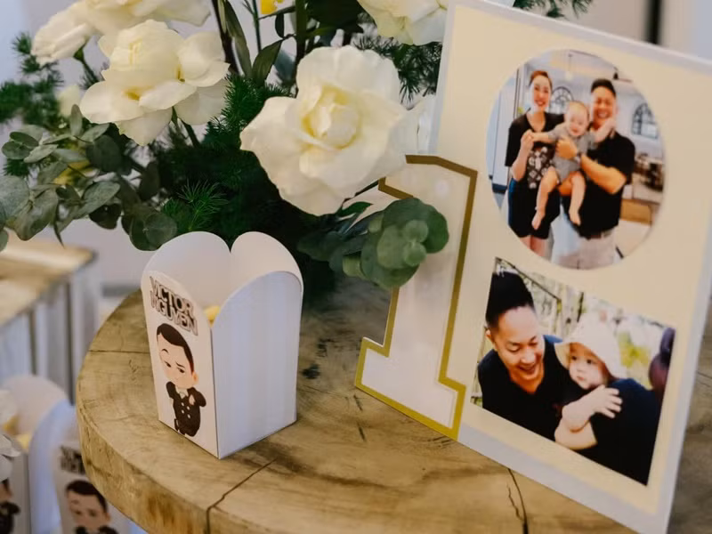 "Thứ nhất vì hình ảnh không còn phù hợp. Thứ hai là thời gian diễn ở những nơi đó rất trễ mà bây giờ 10 giờ là Thy đã đi ngủ rồi", Bảo Thy chia sẻ.