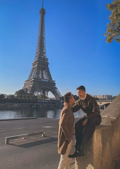 Khi còn hoạt động trong showbiz Việt, Hồ Vĩnh Khoa giấu giếm giới tính thật vì sợ áp lực dư luận.