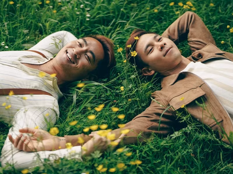 Cặp đôi tổ chức đám cưới và đăng ký kết hôn ở Mỹ.