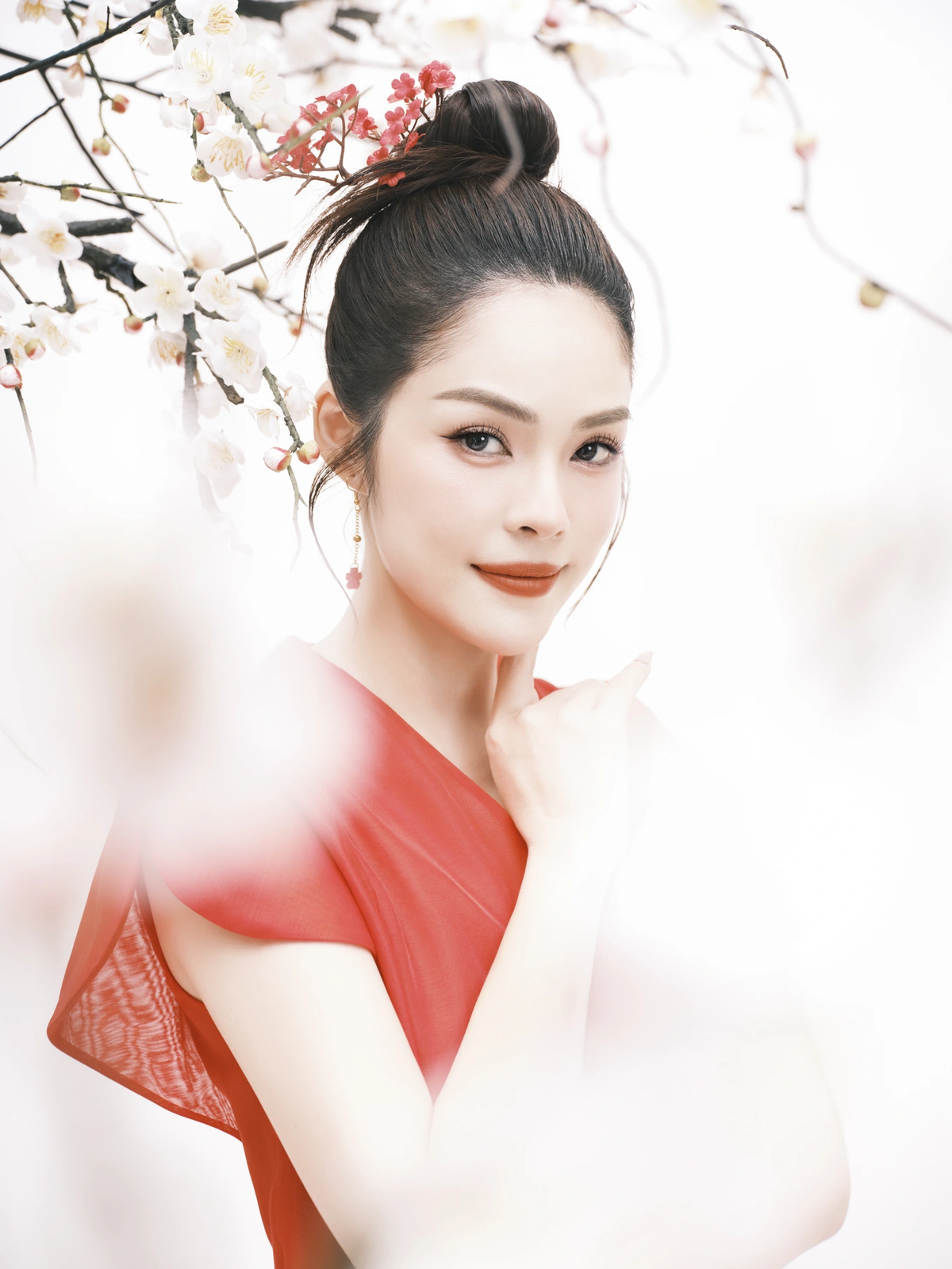 Duong Cam Lynh: “Luc gap bien co, ban be quay lung voi toi