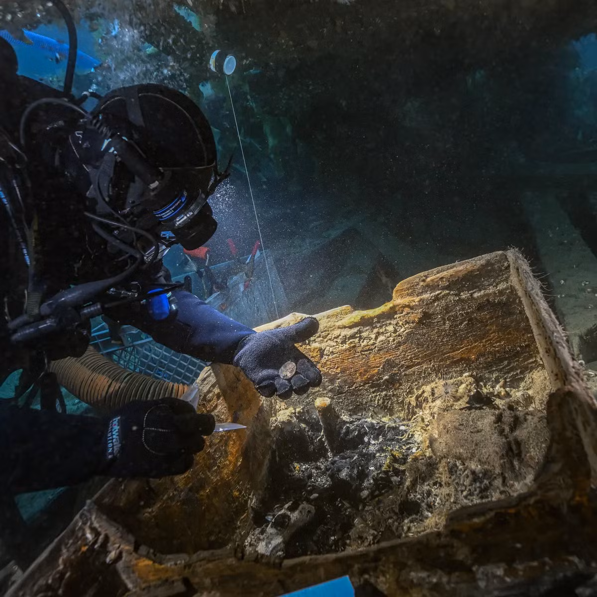 Tuy nhiên, nguyên nhân chính của cái chết của đoàn thám hiểm vẫn là một bí ẩn. Những phát hiện này mở ra một cuộc điều tra mới về vụ đắm tàu đầy bí ẩn, với hy vọng tìm ra câu trả lời cho cái chết của 128 người trong đoàn thám hiểm Franklin.