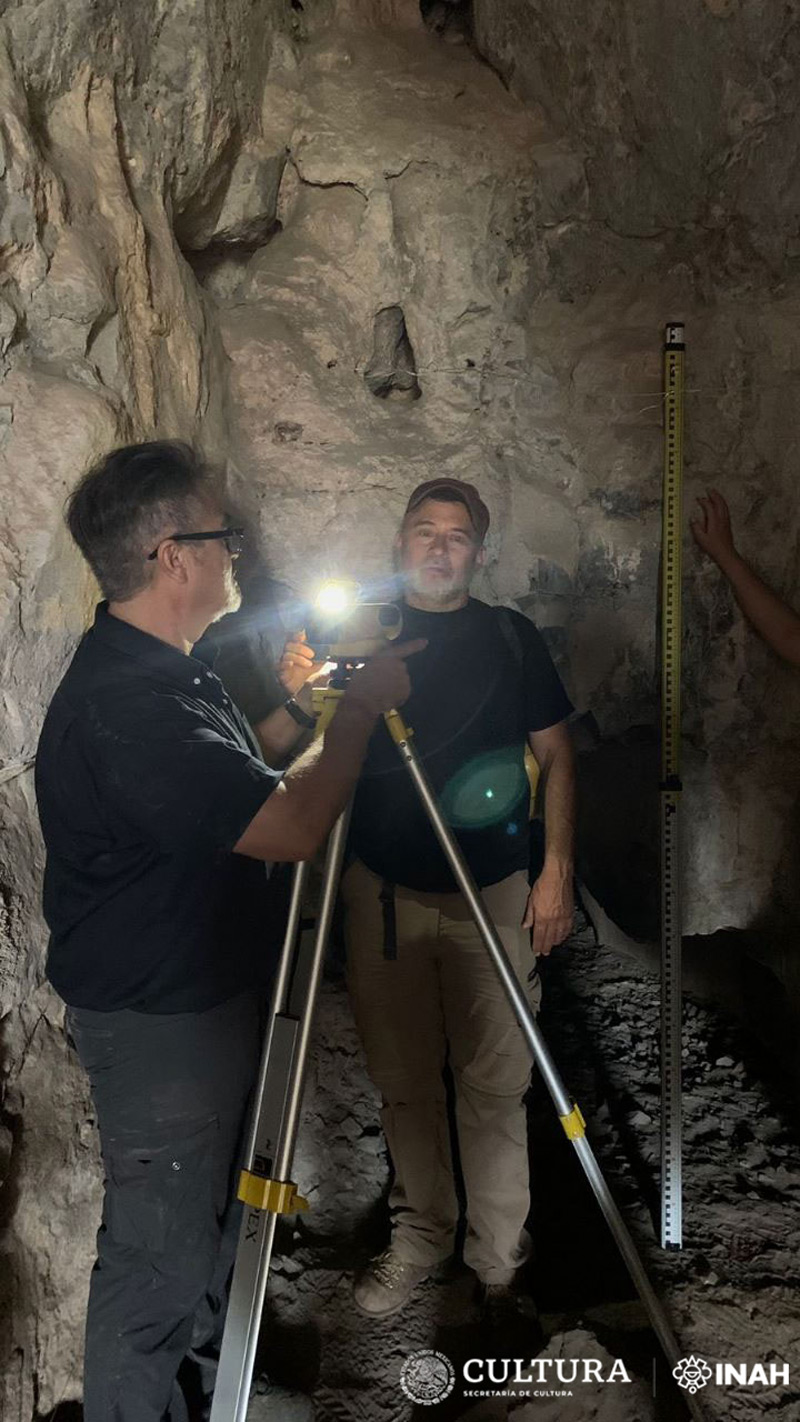 Cuộc khai quật tại hang động bắt đầu từ năm 2003 và đã phát hiện khoảng 30.000 hiện vật và di tích sinh thái, gợi lên nhiều câu chuyện về cuộc sống và nền văn hóa của người dân cổ đại tại khu vực này.