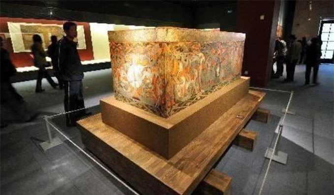 Điều này là hiếm hoi trong giới khảo cổ khi một thi thể sau hàng nghìn năm vẫn giữ được tính nguyên vẹn như vậy.