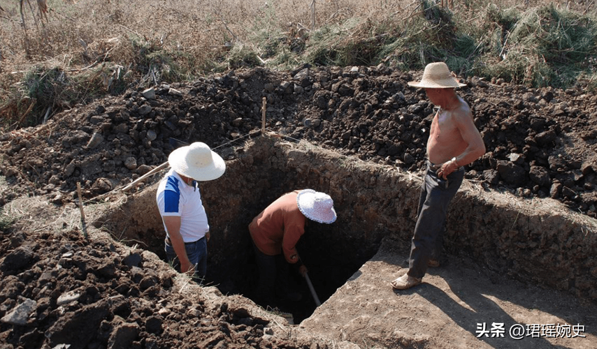 Cuối cùng, gia đình họ Tiền đã tham gia vào công cuộc bảo tồn di tích lịch sử của quốc gia, và vui mừng vì sự phát hiện này có liên quan đến tổ tiên của họ.