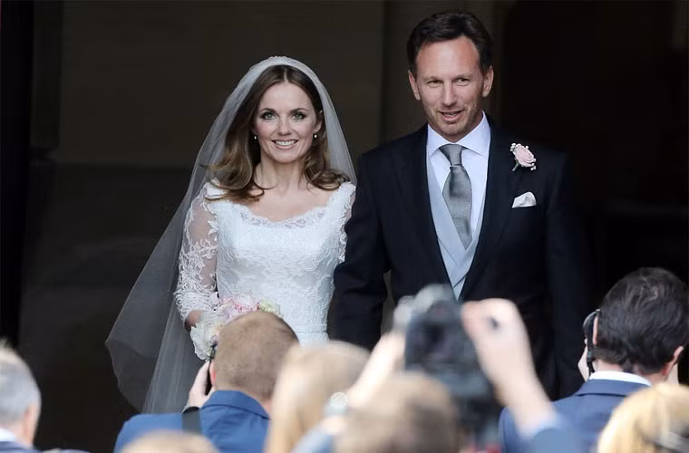 Geri và Christian đều có con riêng với người cũ. Geri có con gái Bluebell 9 tuổi với nhà biên kịch Sacha, còn Christian có một con gái nhỏ 1 tuổi với bạn gái Beverley.