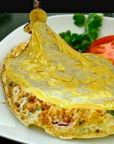 Thêm chút thịt ở giữa, chiếc váy lại thành món trứng đúc thịt.