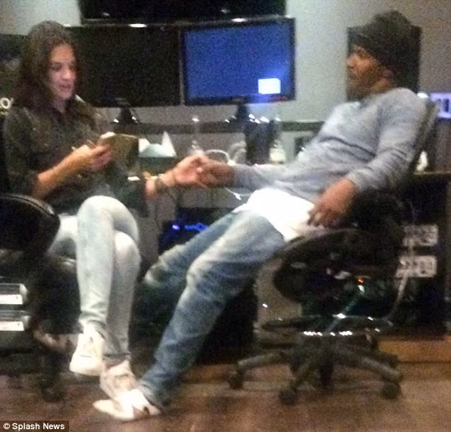 Dien vien Katie Holmes tiet lo chuyen yeu Jamie Foxx-Hinh-2