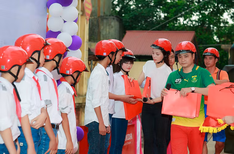 Hoa hau Ky Duyen gian di di lam tu thien-Hinh-6