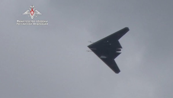 S-70 Okhotnik là một UAV tấn công hạng nặng của Nga, được phát triển bởi công ty Sukhoi. Máy bay ném bom không người lái đã thực hiện chuyến bay đầu tiên vào tháng 8/2019. Sau đó, một chuyến bay đã được thực hiện ở chế độ tự động: Sự tương tác giữa Okhotnik và Su-57 đã được thực hiện thành công, cũng như thử nghiệm chỉ thị mục tiêu cho việc sử dụng vũ khí tầm xa.