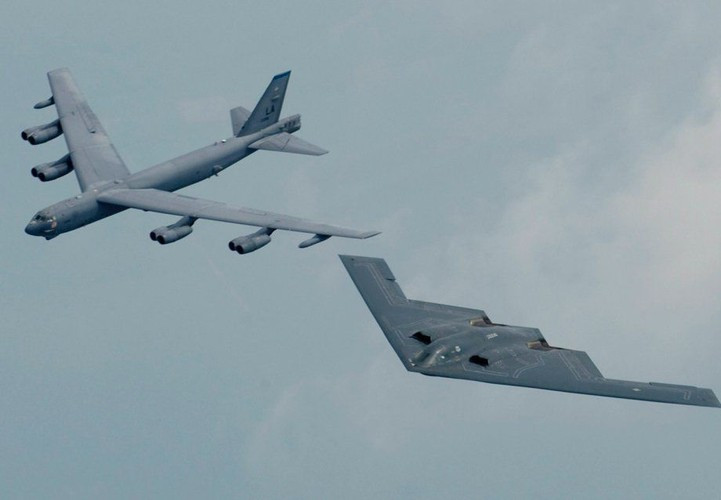STRATCOM không cho biết cụ thể về đường bay, cũng như khu vực hoạt động của 6 máy bay ném bom trên.
