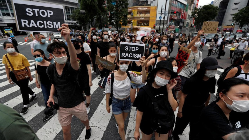 Quang cao tren Facebook bi nhieu nhan hang lon tay chay-Hinh-3