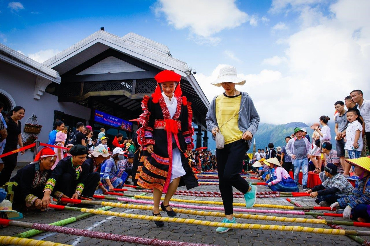 Ve cap treo giam nua, khong nen bo qua nhung trai nghiem tuyet dinh o Fansipan-Hinh-9