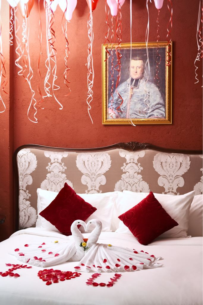 Goc sieu lang man tai “Khach san hang dau chau A cho trang mat”-Hinh-6