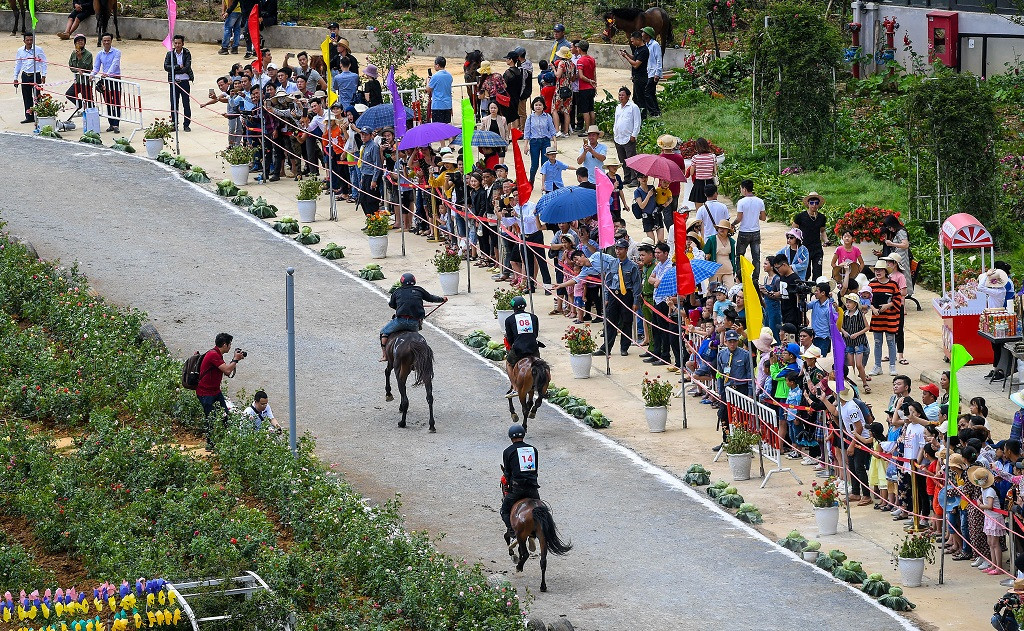 “Oscar du lich the gioi” vinh danh Sun World Fansipan Legend-Hinh-6