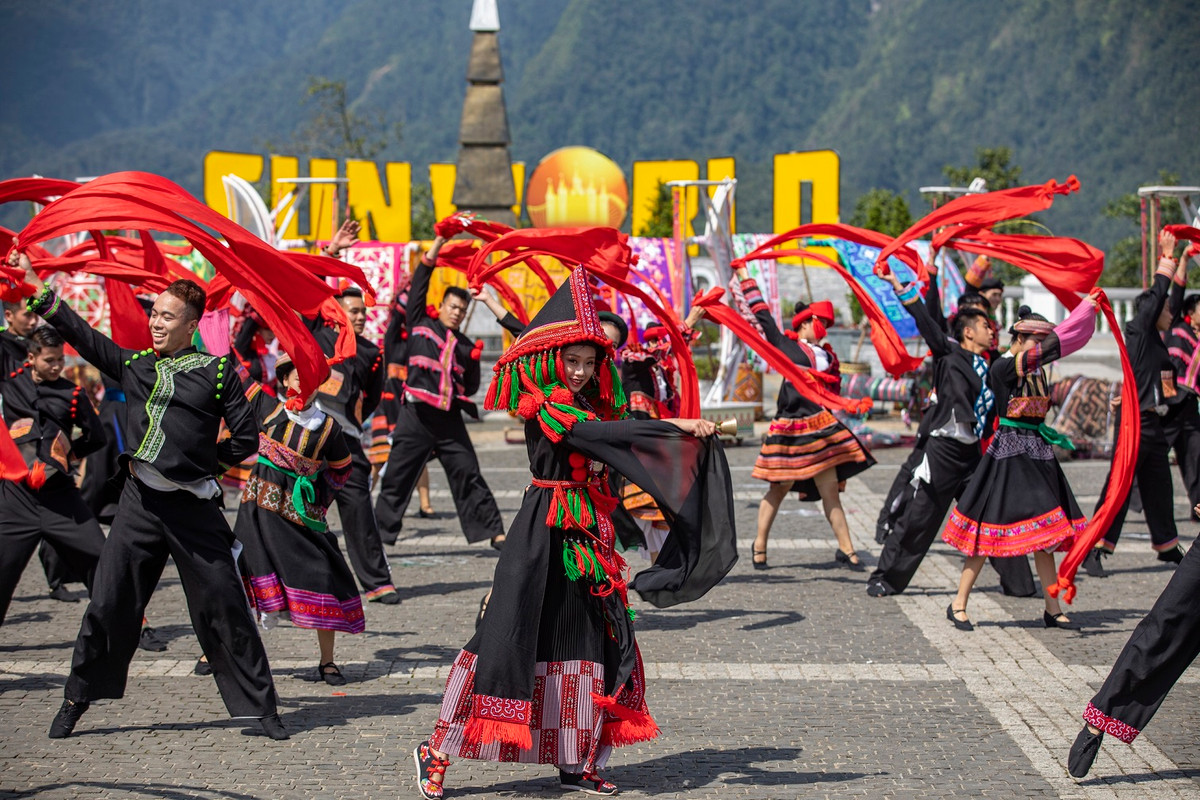 “Oscar du lich the gioi” vinh danh Sun World Fansipan Legend-Hinh-7