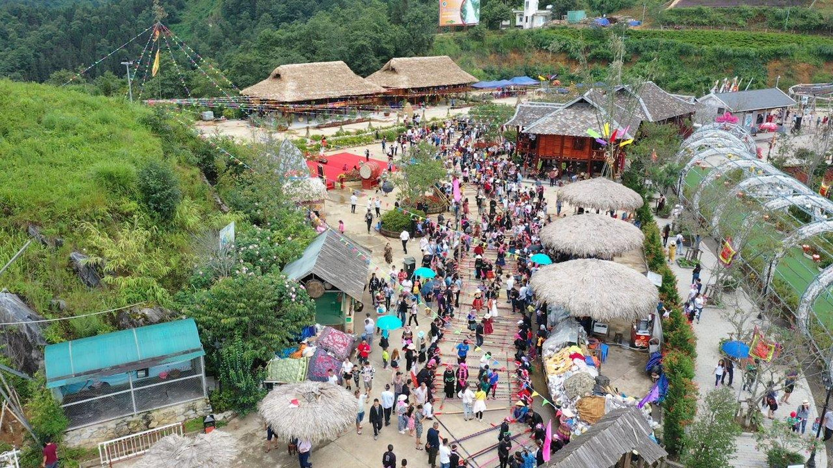 “Oscar du lich the gioi” vinh danh Sun World Fansipan Legend-Hinh-2