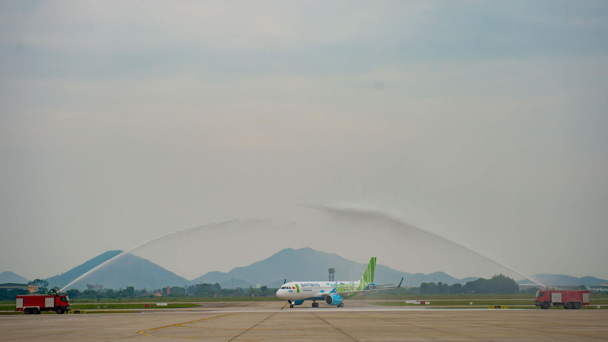 Bamboo Airways don may bay Airbus A320neo dau tien trong chiec ao “Fly Green” an tuong