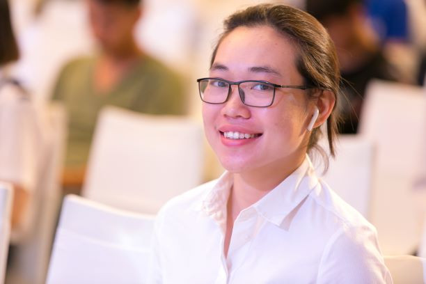 Gioi tre Viet khap the gioi do ve Viet Nam hoc phi cong-Hinh-3