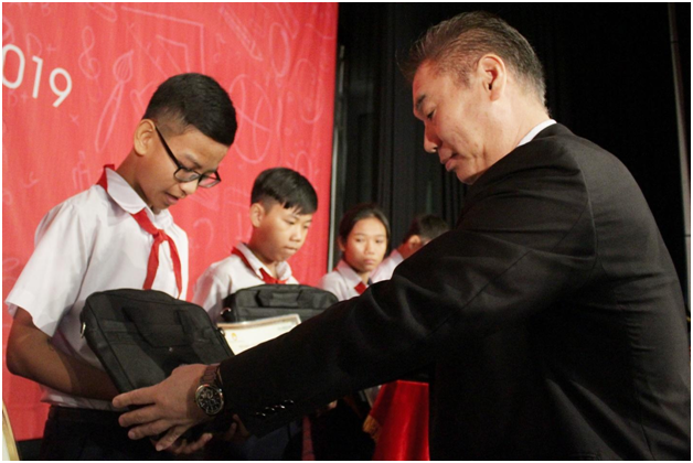 Chap canh uoc mo den truong cho 400 em hoc sinh tinh Dong Nai-Hinh-3