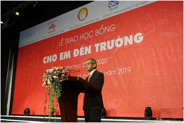 Chap canh uoc mo den truong cho 400 em hoc sinh tinh Dong Nai-Hinh-2