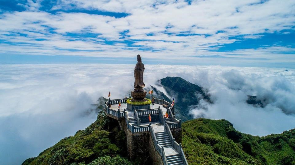 Gia ve cap treo Fansipan giam con 350.000 dong/nguoi lon-Hinh-7