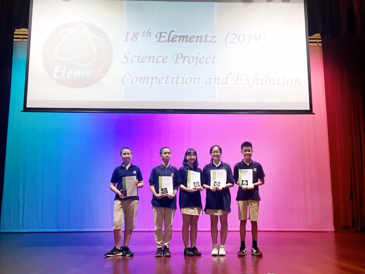 2 nhom HS Viet xuat sac chien thang tai cuoc thi Nghien cuu khoa hoc quoc te