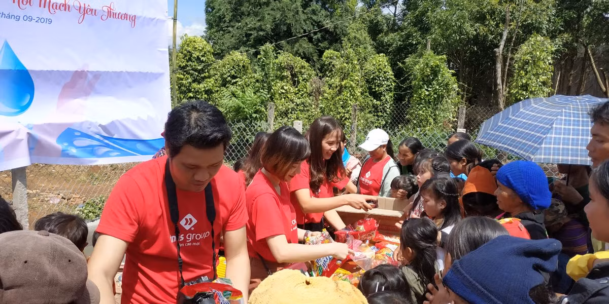 Nguoi dan Mang Yang han hoan don nguon nuoc sach ve ban lang-Hinh-3