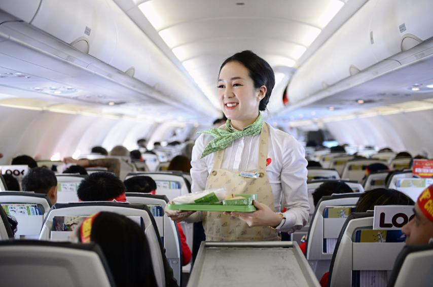 CDV Viet Nam vuot hang ngan km den Manila - Philippines co vu U22 Viet Nam-Hinh-4