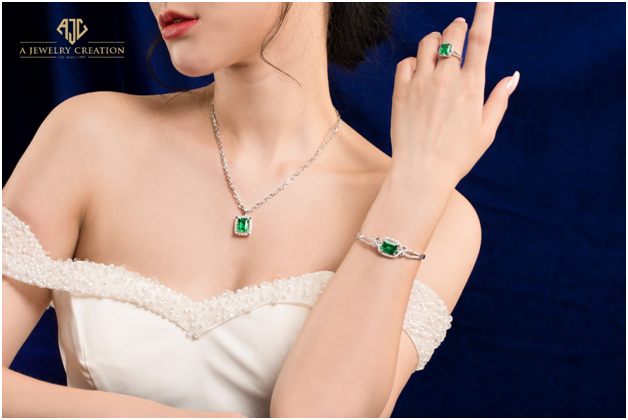 Hut anh nhin voi trang suc cao cap AJC – hien dai va thoi thuong-Hinh-3