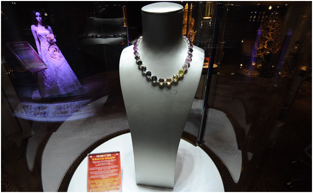 Hoa hau Luong Thuy Linh rang ro ben nhung bao vat ky luc cua DOJI-Hinh-4