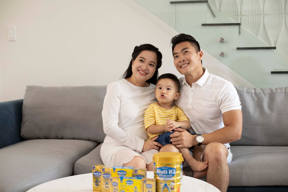 Quoc Co – Hong Phuong “hop bich” lo the chat, dinh duong cho con-Hinh-3