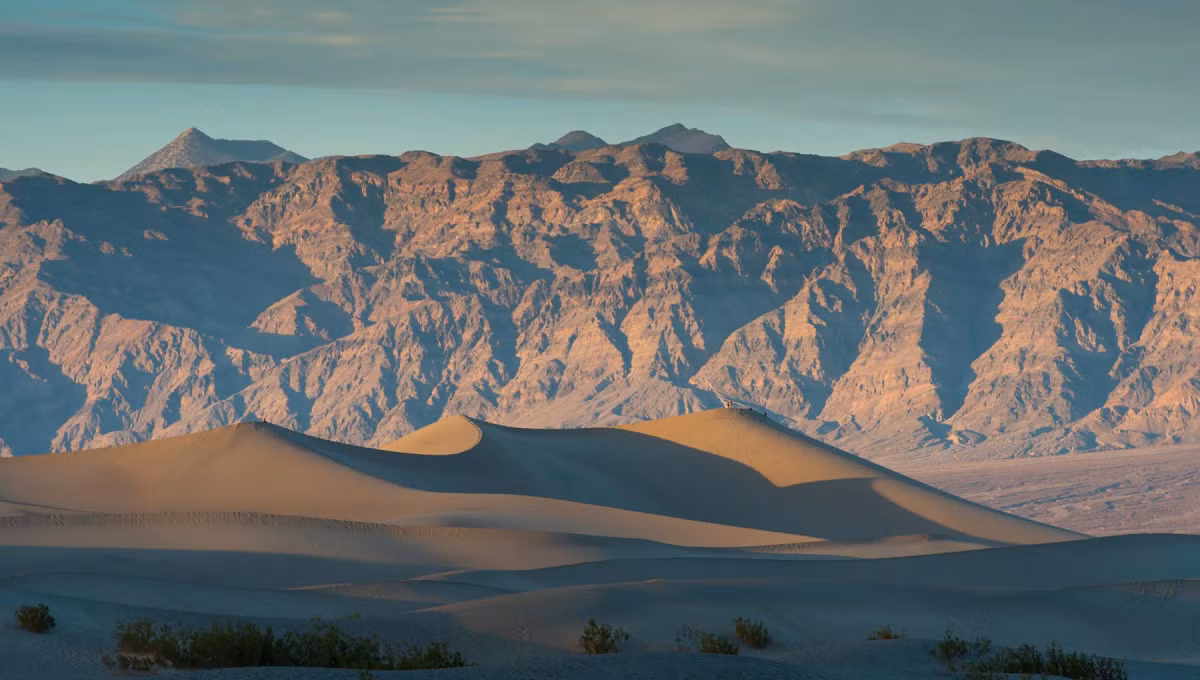 Một kỷ lục khác được Thung lũng chết nắm giữ là nơi khô hạn nhất ở Bắc Mỹ. Lượng mưa trung bình tại đây là khoảng 50 mm mỗi năm. Ảnh: oasisatdeathvalley.