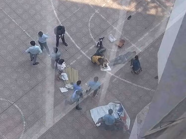 Danh tinh 2 nam sinh thuong vong tai truong Dai hoc Kien Truc