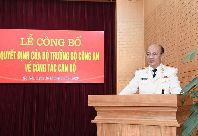 Nhận nhiệm vụ mới, Thiếu tướng Cao Đăng Hưng trân trọng cảm ơn sự quan tâm, tin tưởng của Đảng ủy Công an TW, lãnh đạo Bộ Công an, Đảng ủy lãnh đạo Văn phòng Bộ và Công an TP.HCM, đồng thời khẳng định sẽ tiếp tục giữ vững bản lĩnh chính trị, phẩm chất đạo đức, phát huy trình độ, kinh nghiệm, khắc phục mọi khó khăn để hoàn thành tốt nhiệm vụ được giao. 